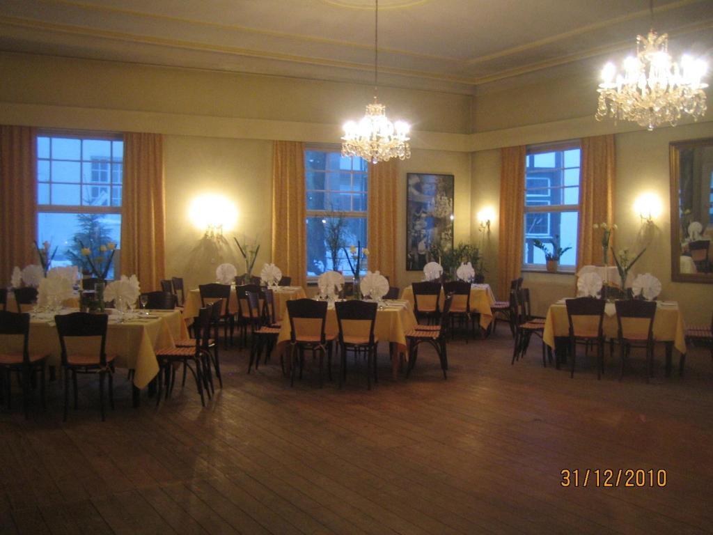 Hotel Drei Kronen 테클렌부르그 외부 사진